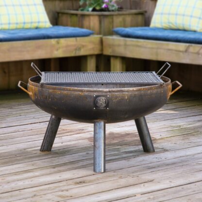 30-Elliptical-Fire-Pit-on-3-Legs-with-Grate