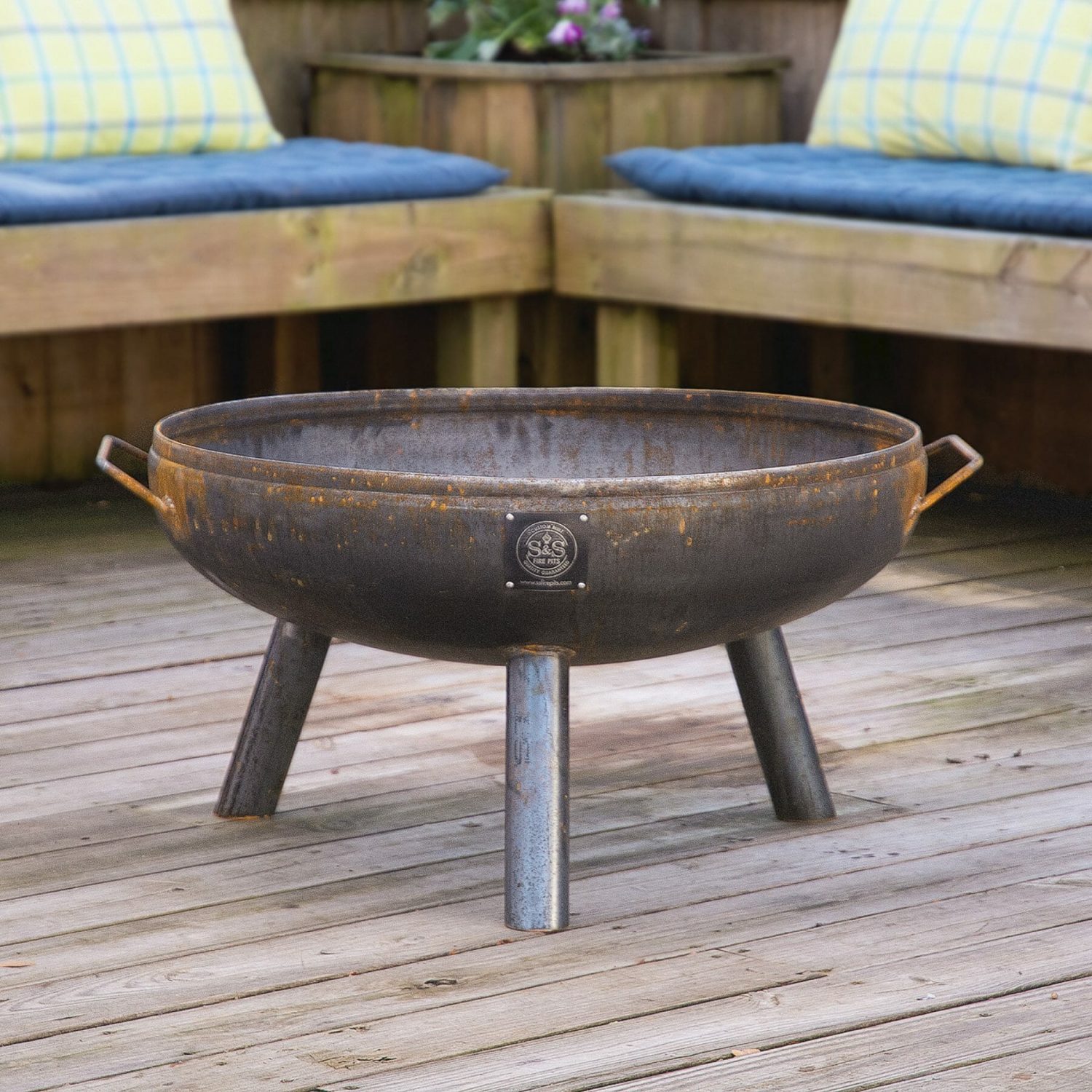 30” Elliptical Fire Pit on Legs