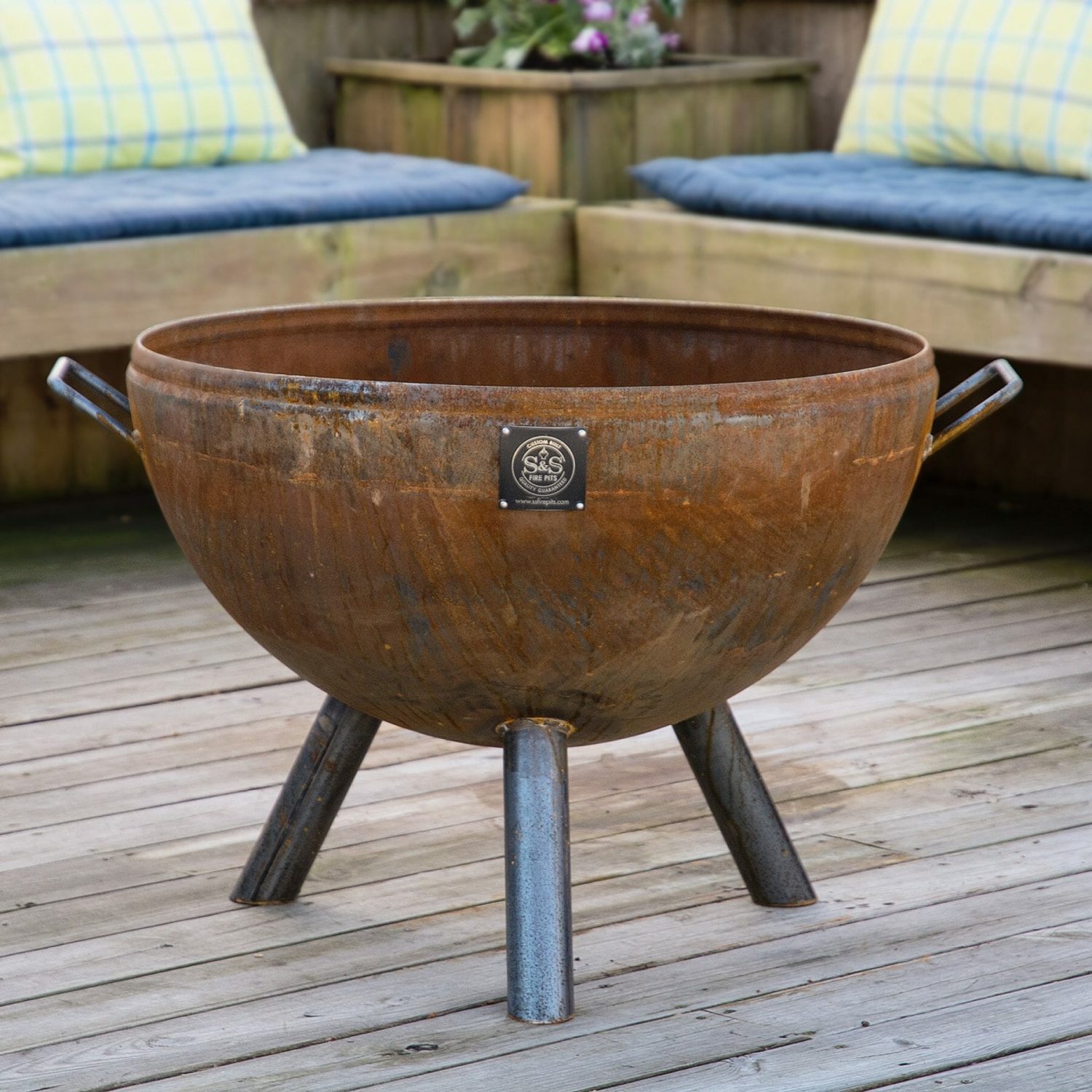 30 Hemisphere Fire Pit On Legs, Average Height Of Fire Pit