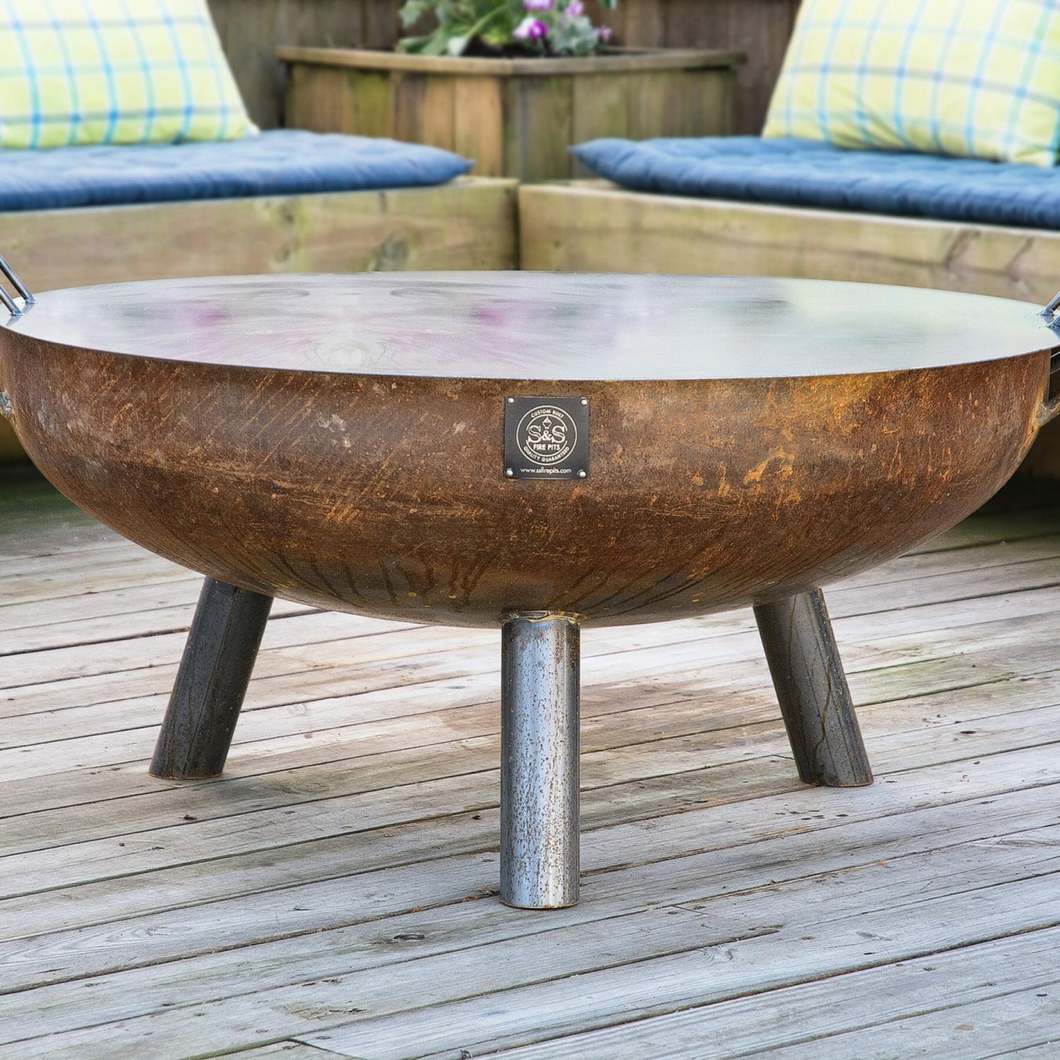 Fire pit table on sale with lid