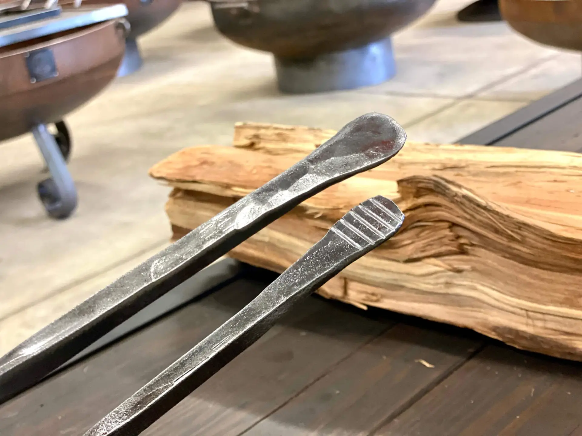 Carbon Steel Cooking Tong Detail01 Scaled