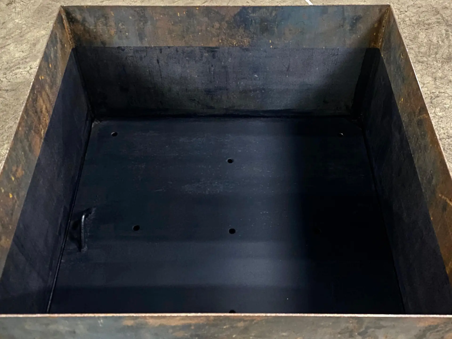 Corten Box Emulsion Sealer Detail02 Scaled