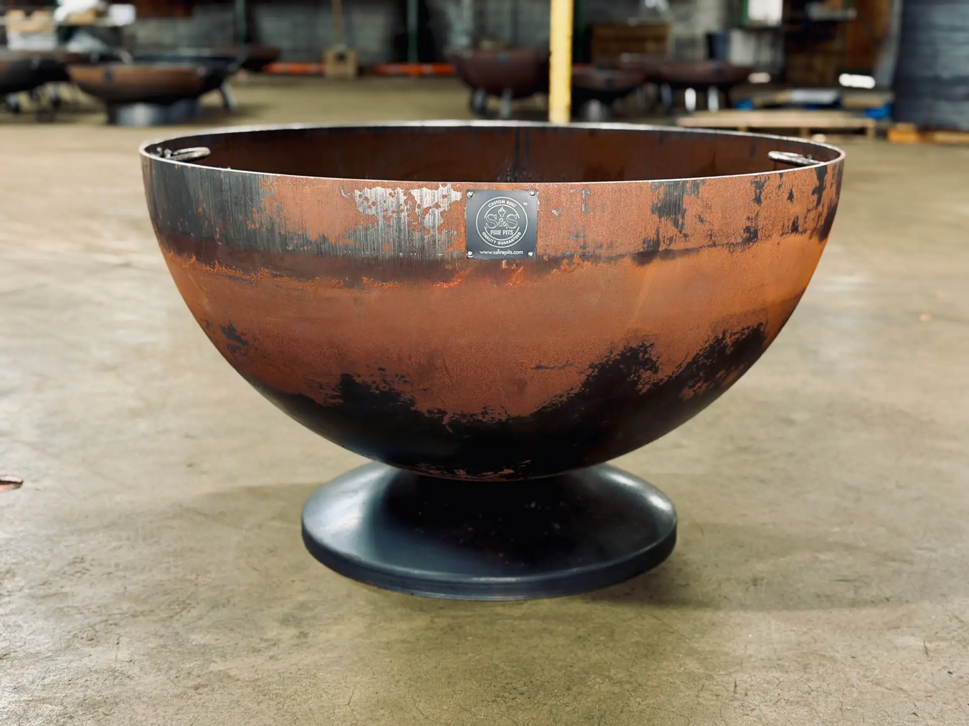 Fire Pit On Flanged Base